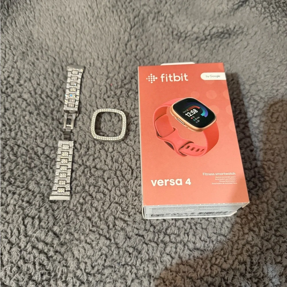 Fitbit Versa 4 Fitness Smartwatch ⌚✨ – Pink Sand/Copper Rose w/ Bling Band‎ NIB